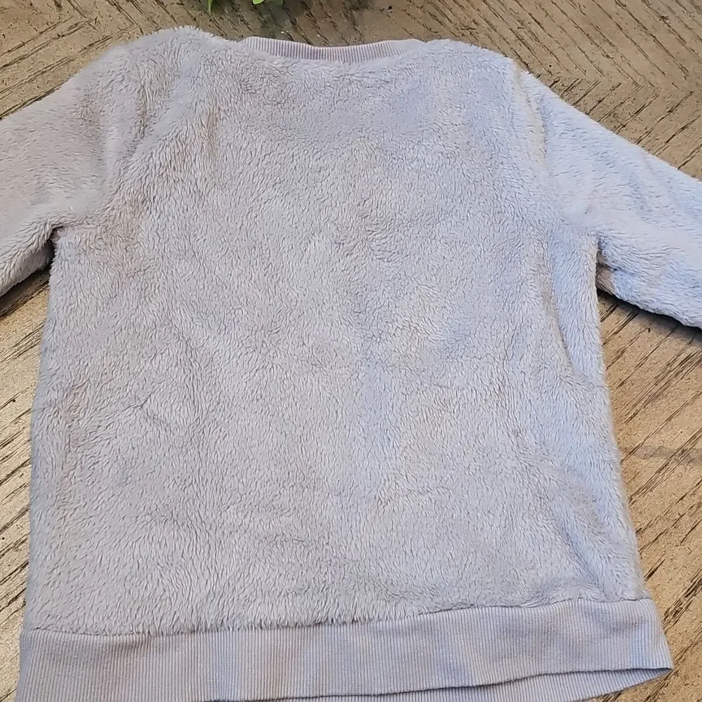 3T OshKosh B'gosh Gray Fuzzy Top with Pink Butterfly